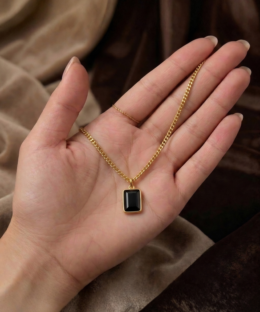 Black Elegance Pendant